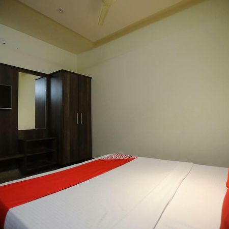 Oyo 40791 Hotel Hot N Fast Suratgarh Exterior photo