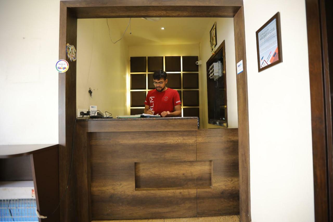 Oyo 40791 Hotel Hot N Fast Suratgarh Exterior photo